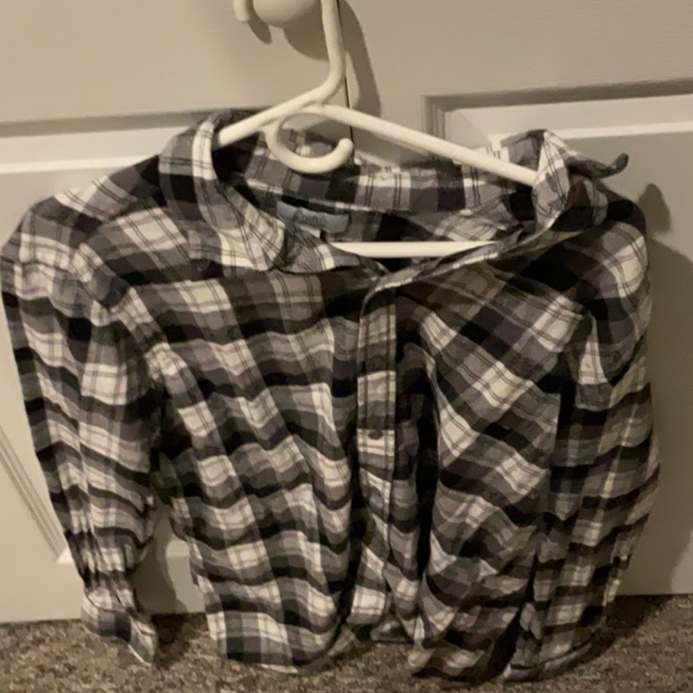 Croft & Barrow Black and White Casual Button Down Shirt